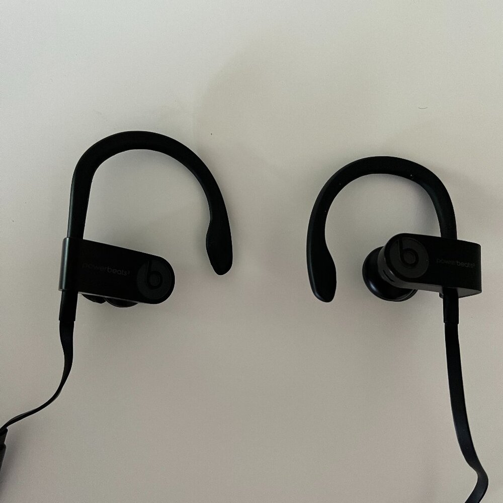 Powerbeats 3 Bluetooth headphones
